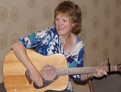 Joy Luther photo