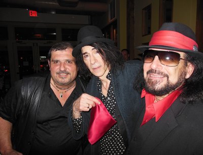 Magic Chuck, Peter and Juke NYC Winery Show Red Silk Hankie given to Peter from Juke !!!
