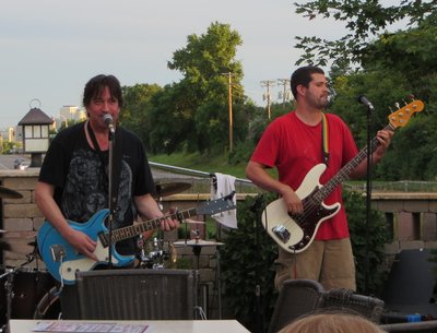 The VPs live on Sarnas patio