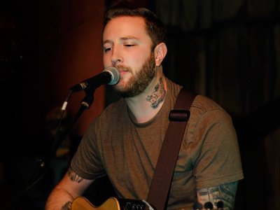High Note - Pekin, IL Photo by Two Angels