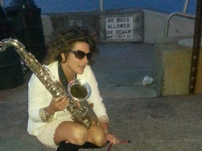 Rosemary Making Friends _ Nantasket Beach