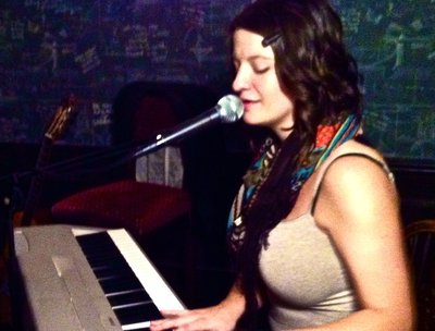 Live at 'Les Douvres Acoustic', 2012