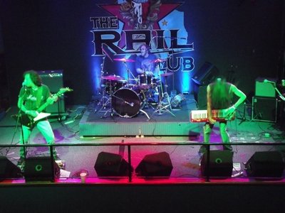havin great time sat 9-21-13 at the rail club ft worth tx.