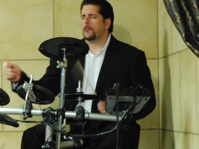 with my eyes closed... like all the pros! :p