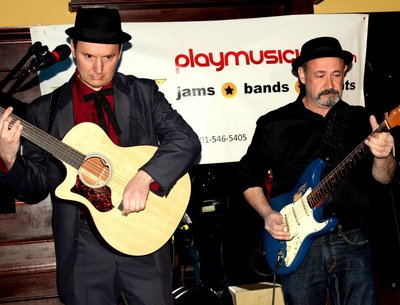 Live at PlayMusician