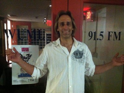 Craig playing live on Wuml