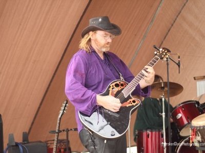 Greg Boyles on Guitar