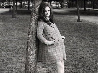 Glamour UK December 2009
