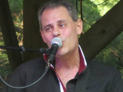 Eric Schlam - Apple Core's lead guitarist and keyboardist (by Michele Copp)