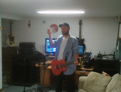 JoeB (vocals, Guitar)