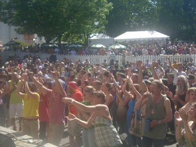 NW Folklife crowd