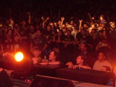 METAL STAGE