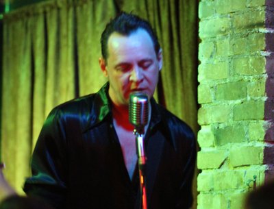 Frankie Fixxer on the mic