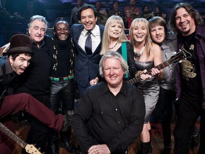 Performing "LATE NIGHT WITH JIMMY FALLON" om MSNBC with the amazing "Tom Tom Club"