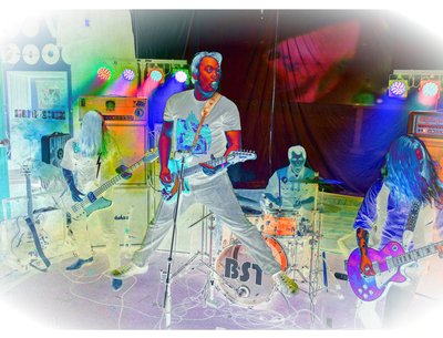 Blue Snaggletooth - Joe Kupiec, Chris Taylor, Mike Popovich, & Casey O'Ryan. Photo (c) photo punk