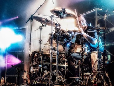 Can't say enough good stuff about Ed Harris....awesome drummer. 