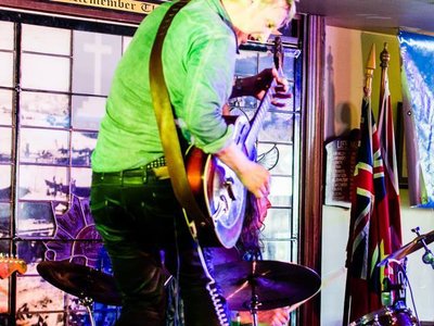 Mr Black & Blues photo