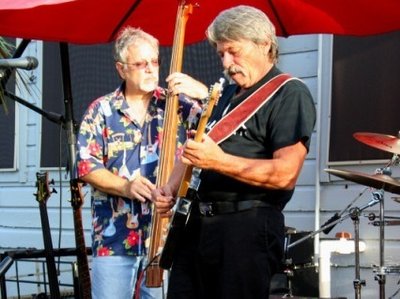 Hub City Band, TX, 2013 (Just love the upright "stick")