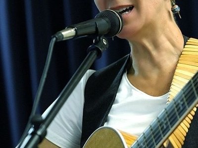Bobbi Lane photo