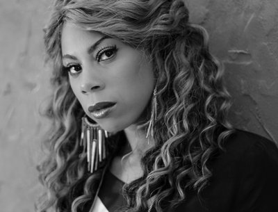 Designer Stylist: Mia Gonzalez for MIYAH at www.miyahimage.com; Quentin V. Scales: Photographer/Vide