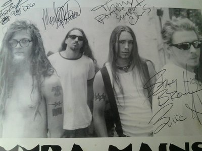 MYRA MAINS photo