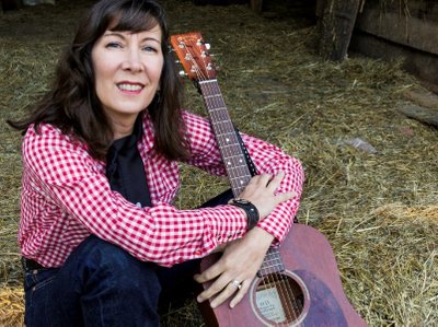 Miss Laurie Ann & The SaddleTones photo