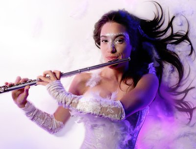 Photo : The Art of April-Anna