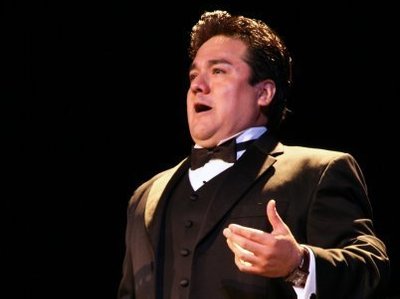 Tenor Gabriel Gonzalez photo