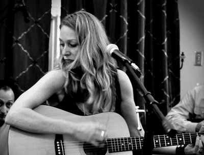 Jenna Longmire photo