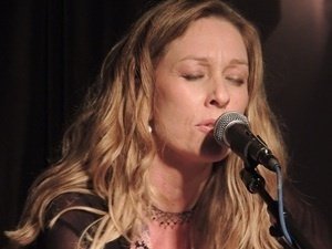 Jenna Longmire photo