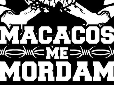 Macacos Me Mordam photo
