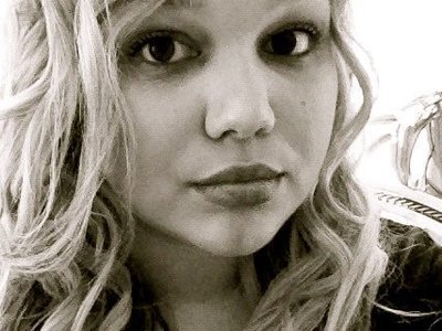 Ashley Toman photo