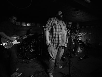 Big Earl and the Cryin' Shame photo