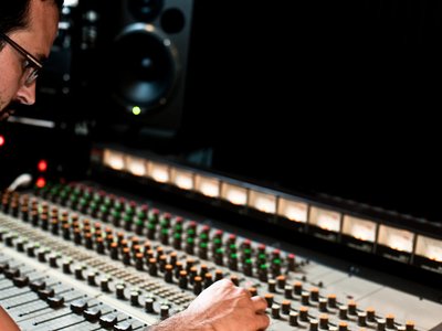 Matthew Emerson Brown (Producer/Engineer/Musician) photo