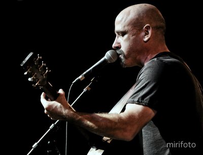 Tony Furtado photo