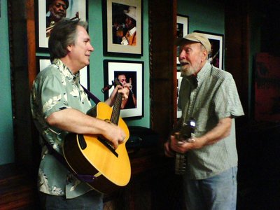 w/Pete Seeger in '08, recording his Grammy-winning 'At 89' CD (PHOTO David Bernz)