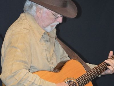 Larry Mangum photo