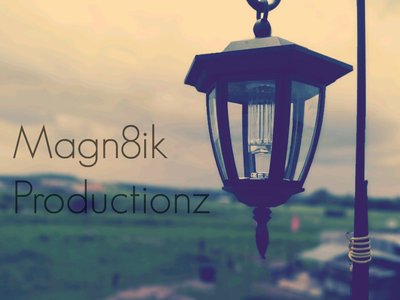 M A G N A T R O N music photo