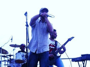 nu.ira, live