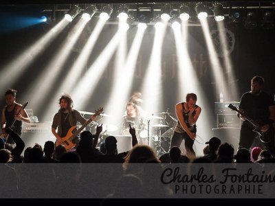 Chariots of the Gods photo