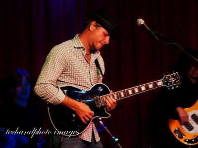 Ari and the Alibis photo