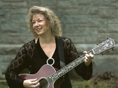 Lisa Martin photo