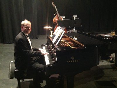 Just before Rat Pack Show at Palace 2013