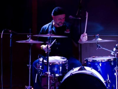 David Rogers Drums/backing vocals