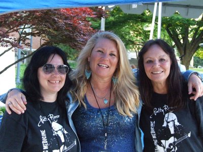My good friends and big time helpers with merchandise, Sharon and Maxx-love you!