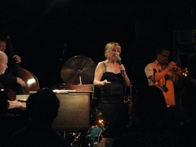 Joani Taylor photo