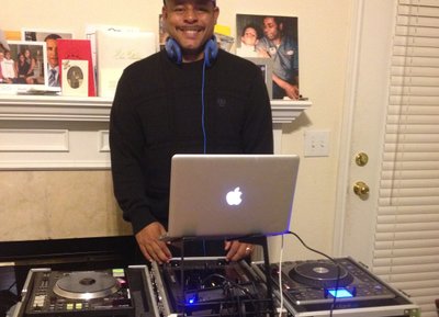 DJ Mix  2 Turntables and a Microphone #onemanband