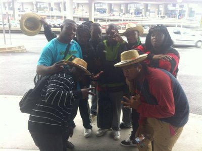Kollision Band at Charles de Gaulle Airport France on way to Belgium
