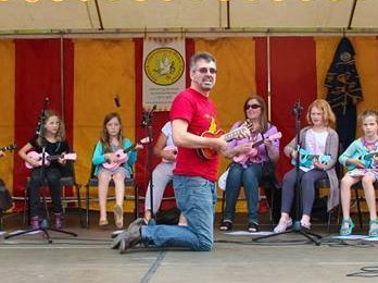 Alnwick Festival 2014 - Uke performance with my workshop group.