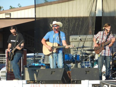 Opening for Ricochet...